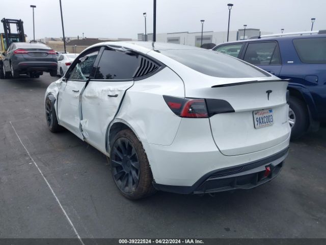 7SAYGAEE1NF407135 Tesla Model Y Long Range Dual Motor All-wheel Drive