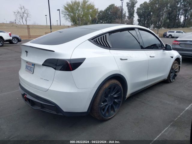 7SAYGAEE1NF407135 Tesla Model Y Long Range Dual Motor All-wheel Drive