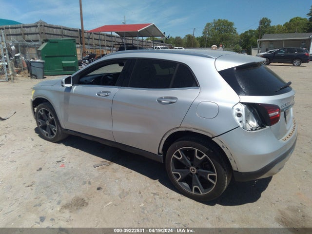 Mercedes-Benz GLA 250 2020 WDCTG4EB5LU028538 Image 3