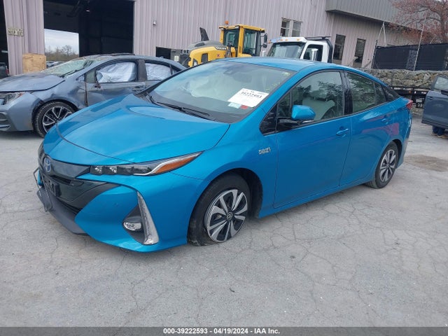 Toyota Prius Prime Advanced 2018 JTDKARFP6J3085800 Image 2