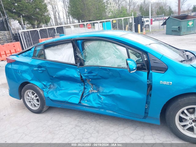 Toyota Prius Prime Advanced 2018 JTDKARFP6J3085800 Image 6