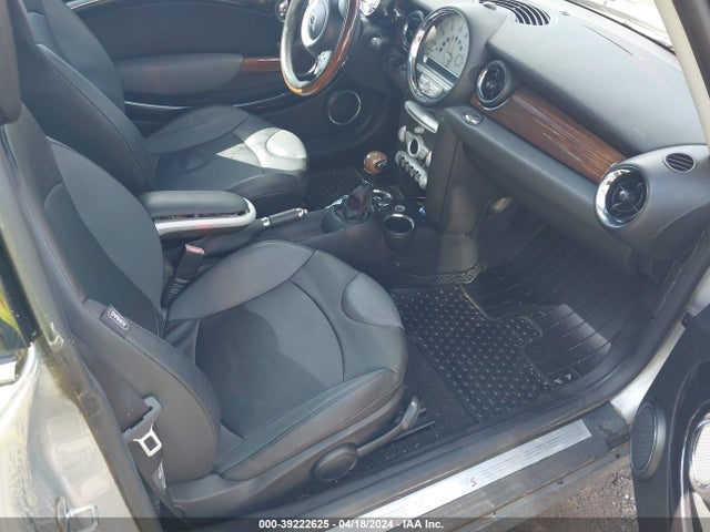 2007 MINI COOPER S WMWMF73567TL90155 Photo 4