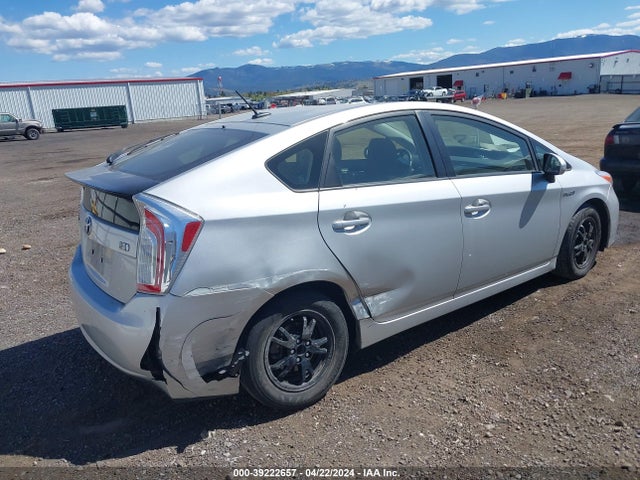 Toyota Prius Three 2015 JTDKN3DU2F1901334 Image 4