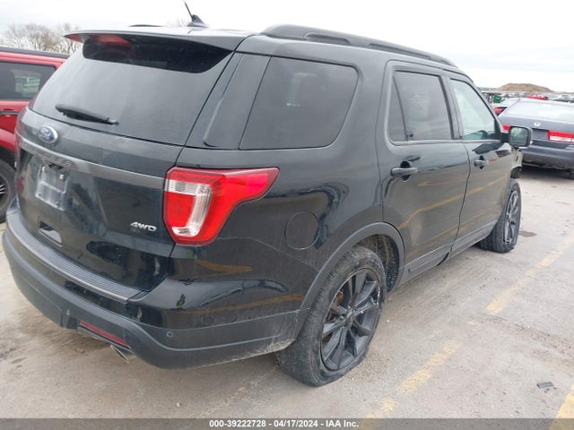 Ford EXPLORER XLT 2018 1FM5K8D88JGC85968 Image 4