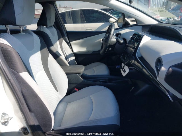 Toyota Prius Two 2016 JTDKBRFU6G3504711 Image 5