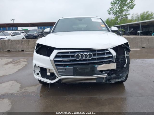 WA1BNAFY8K2109059 Audi Q5 45 Premium