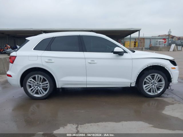 WA1BNAFY8K2109059 Audi Q5 45 Premium