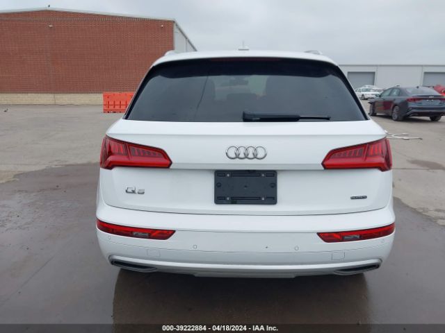 WA1BNAFY8K2109059 Audi Q5 45 Premium