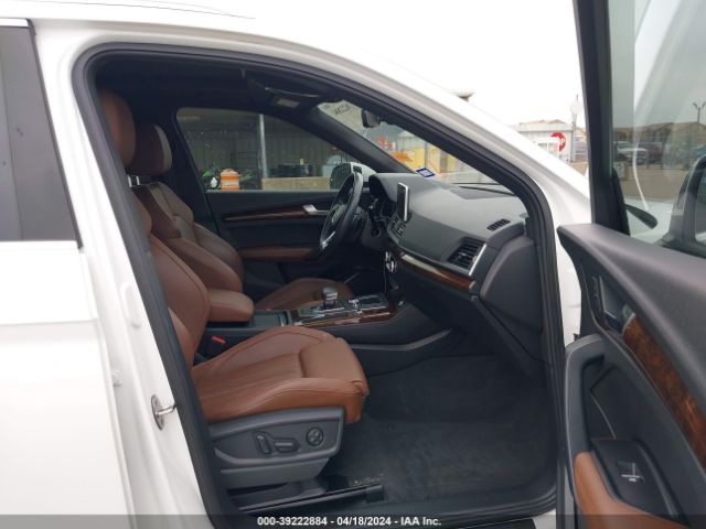 WA1BNAFY8K2109059 Audi Q5 45 Premium