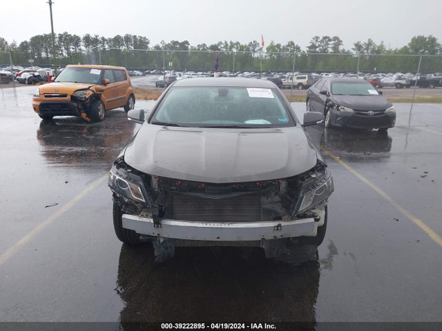 Chevrolet IMPALA 1LT 2018 2G1105S39J9177512 Image 12
