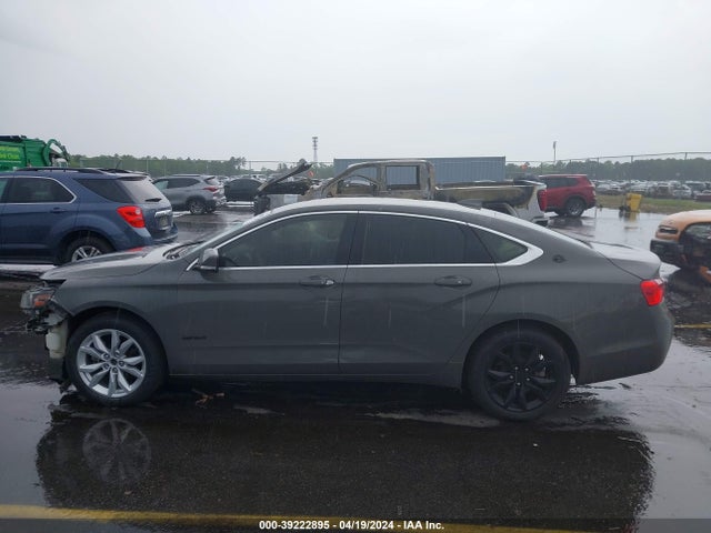 Chevrolet IMPALA 1LT 2018 2G1105S39J9177512 Image 14