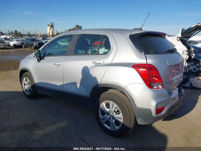 Chevrolet TRAX LS 2017 3GNCJKSB2HL158947 Image 3