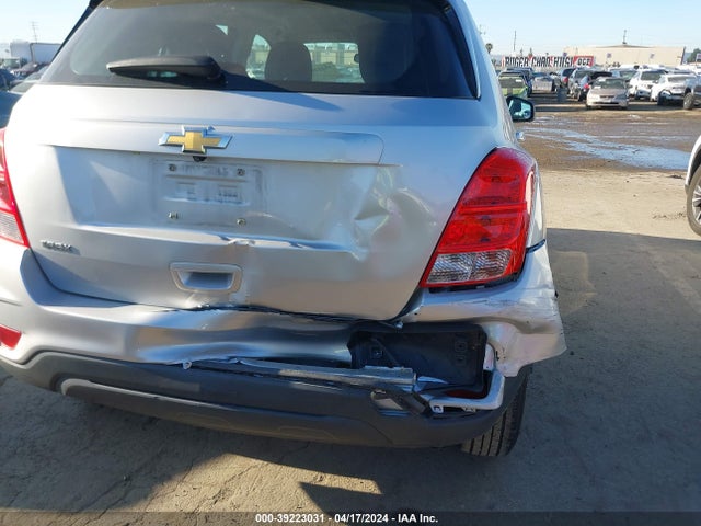 Chevrolet TRAX LS 2017 3GNCJKSB2HL158947 Image 6