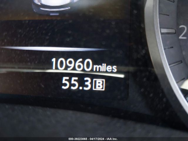 JN1EV7KK5NM600465 Infiniti Q60 Luxe