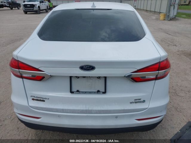3FA6P0LU1KR138675 Ford Fusion Hybrid Se