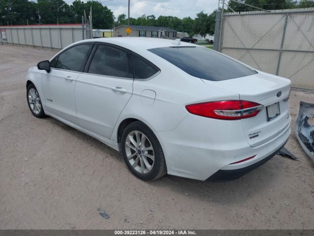 3FA6P0LU1KR138675 Ford Fusion Hybrid Se