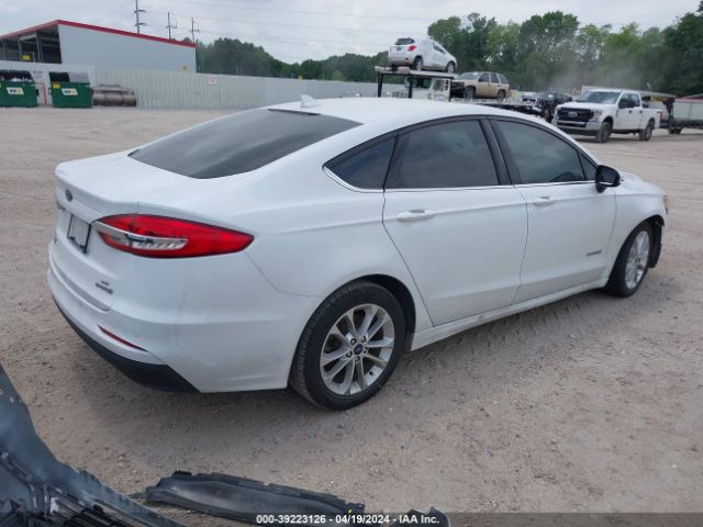 3FA6P0LU1KR138675 Ford Fusion Hybrid Se