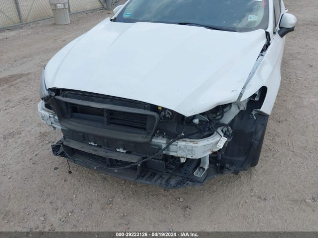 3FA6P0LU1KR138675 Ford Fusion Hybrid Se