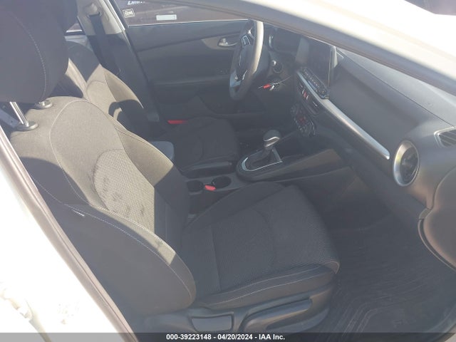 KIA Forte Lxs 2019 3KPF24AD0KE050355 Image 5