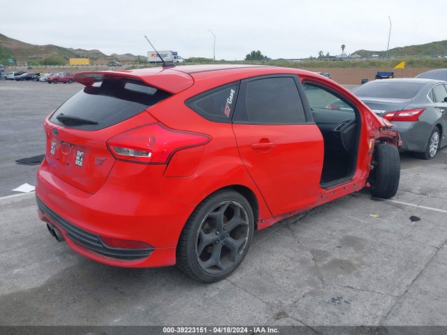 Ford FOCUS ST 2016 1FADP3L94GL258612 Image 4