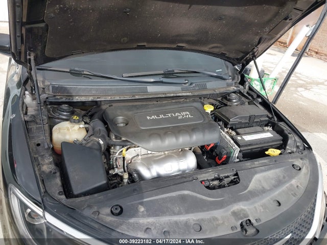 Chrysler 200 C 2015 1C3CCCCB7FN560259 Image 10