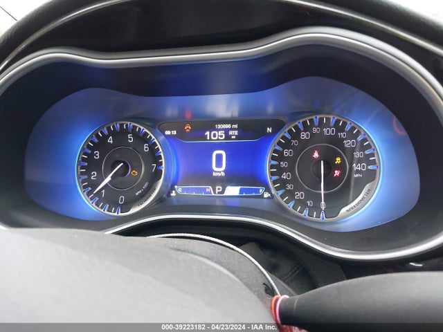 Chrysler 200 C 2015 1C3CCCCB7FN560259 Image 16