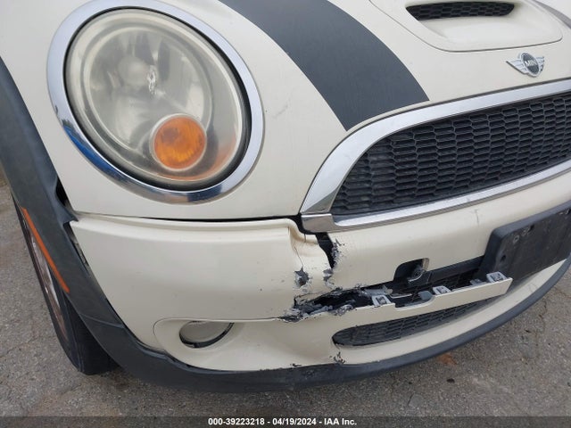 2008 MINI COOPER S WMWMF73508TV36907 Photo 5