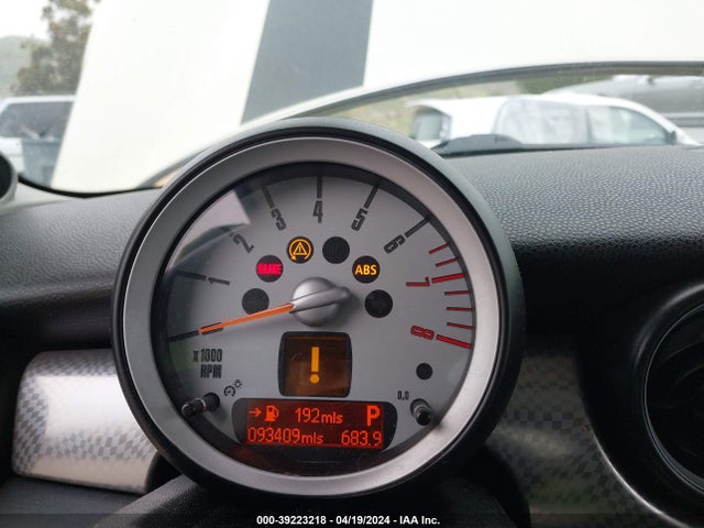 2008 MINI COOPER S WMWMF73508TV36907 Photo 6