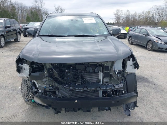 JTJAM7BX5P5361858 Lexus 460 Premium