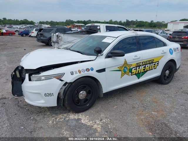 Ford Police Interceptor 2015 1FAHP2MK6FG149122 Image 2
