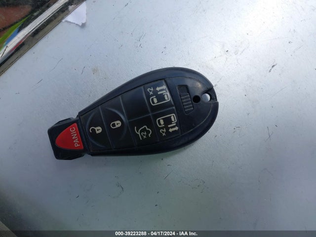 2012 Chrysler Town & Country Touring მანქანა იყიდება აუქციონზე, vin: 2C4RC1BG3CR376040, აუქციონის ნომერი: 39223288