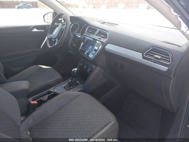 3VV1B7AX2JM064852 Volkswagen Tiguan 2.0t S