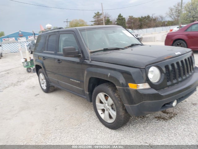 2015 1C4NJRBB8FD206982 main image