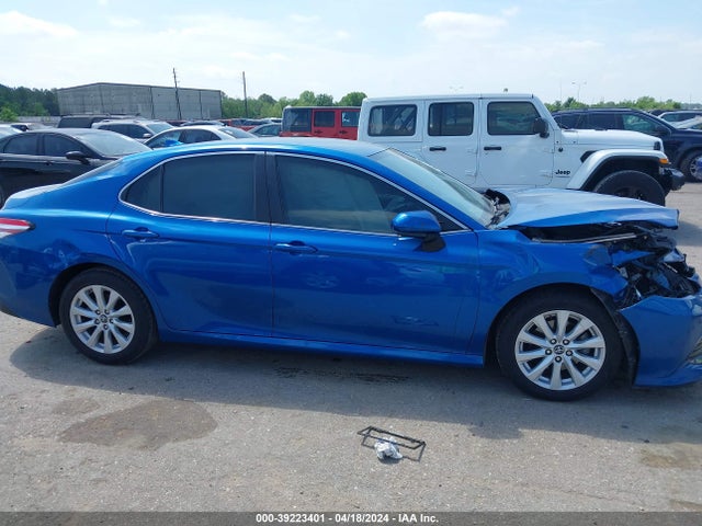 Toyota CAMRY LE 2019 4T1B11HK5KU163302 Image 13