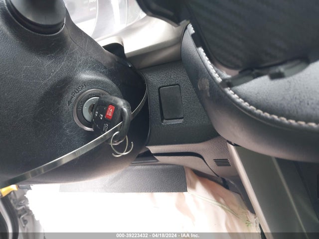 Toyota Rav4 Xle 2015 JTMRFREV1FD172067 Image 11