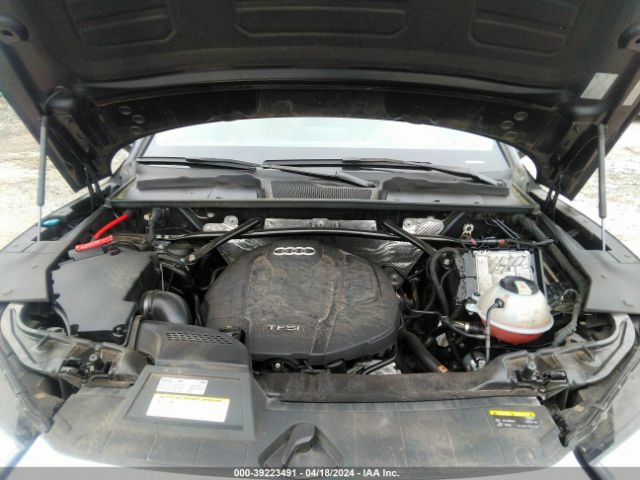 WA1CNAFY5J2091882 Audi Q5 2.0t Premium/2.0t Tech Premium