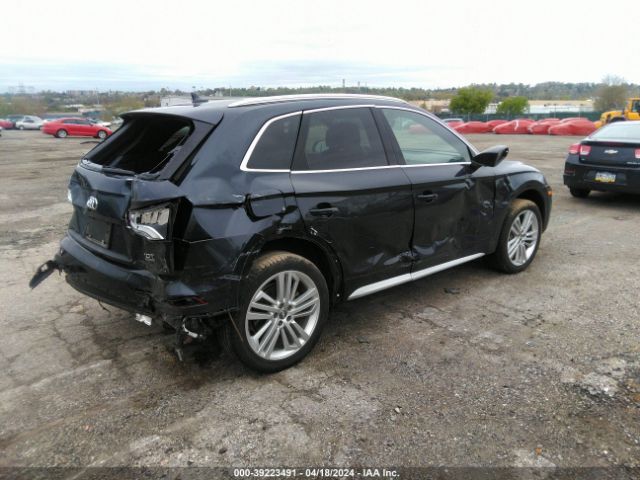 WA1CNAFY5J2091882 Audi Q5 2.0t Premium/2.0t Tech Premium