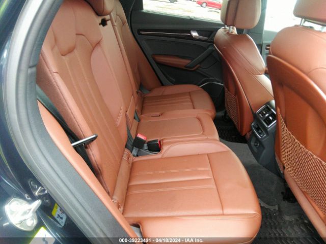 WA1CNAFY5J2091882 Audi Q5 2.0t Premium/2.0t Tech Premium