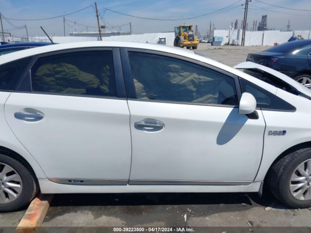 JTDKN3DPXE3060411 Toyota Prius Plug-in Advanced