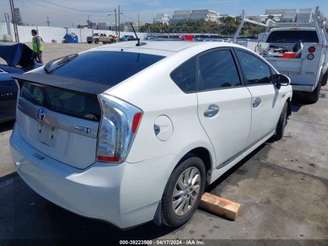 JTDKN3DPXE3060411 Toyota Prius Plug-in Advanced
