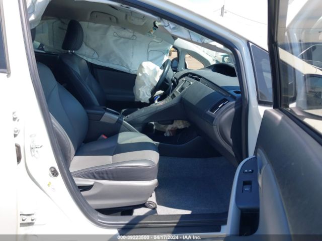 JTDKN3DPXE3060411 Toyota Prius Plug-in Advanced