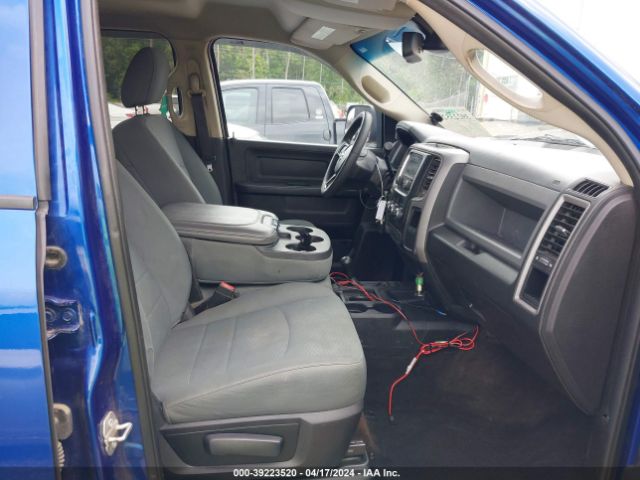3C6UR5CL9HG537961 RAM 2500 Tradesman  4x4 6'4 Box