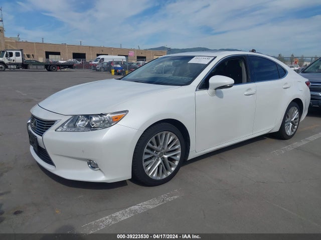 Lexus ES 350 2014 JTHBK1GG1E2102249 Image 2