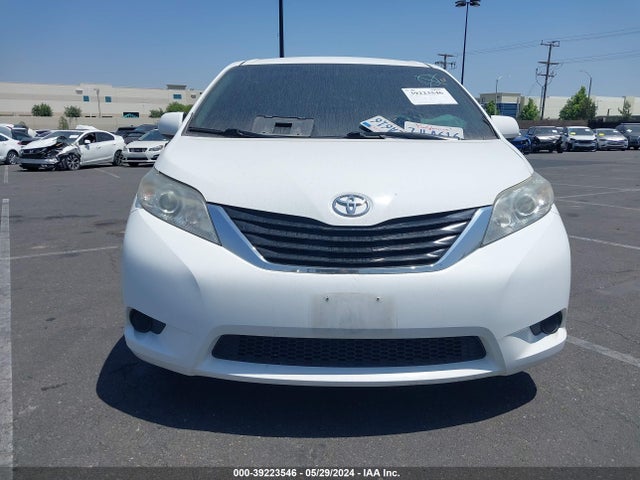 Toyota Sienna Le V6 8 Passenger 2014 5TDKK3DC2ES407735 Image 12