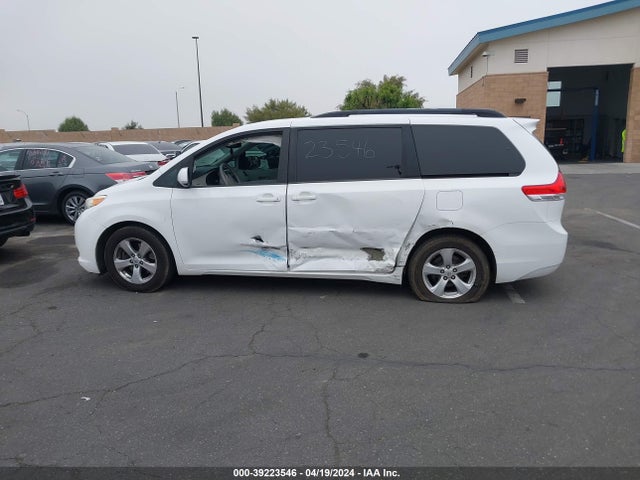 Toyota Sienna Le V6 8 Passenger 2014 5TDKK3DC2ES407735 Image 14