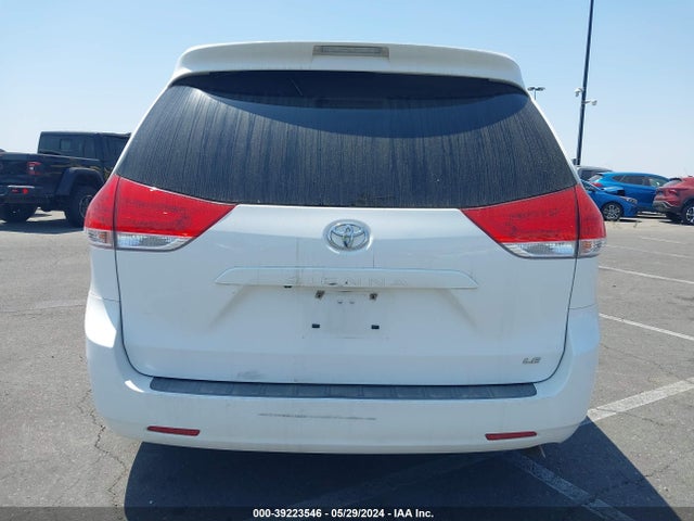 Toyota Sienna Le V6 8 Passenger 2014 5TDKK3DC2ES407735 Image 16