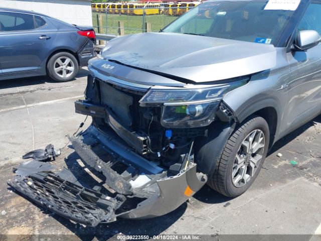 KNDERCAA3N7241327 KIA SELTOS EX