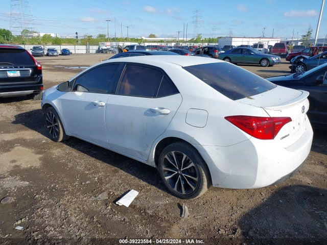 Toyota COROLLA SE 2017 5YFBURHE5HP708733 Image 3