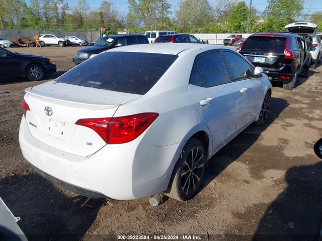 Toyota COROLLA SE 2017 5YFBURHE5HP708733 Image 4