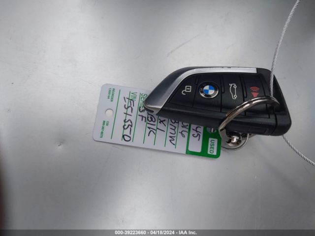 2016 BMW X1 WBXHT3C32G5E51550 Photo 10